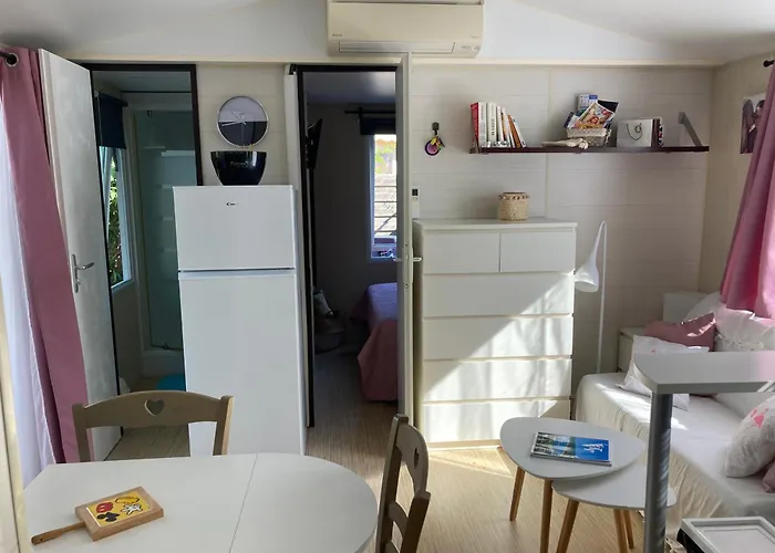 Mobil 3 Chambres, 6 Couchages, Ramatuelle St Tropez, De Pampelonne Tatil parkı